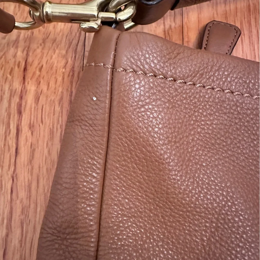 COACH PARK LEATHER HOBO (COACH F23293